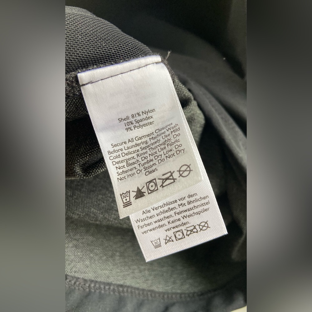 New Eddie Bauer Full Zip. - Picture 6 of 7